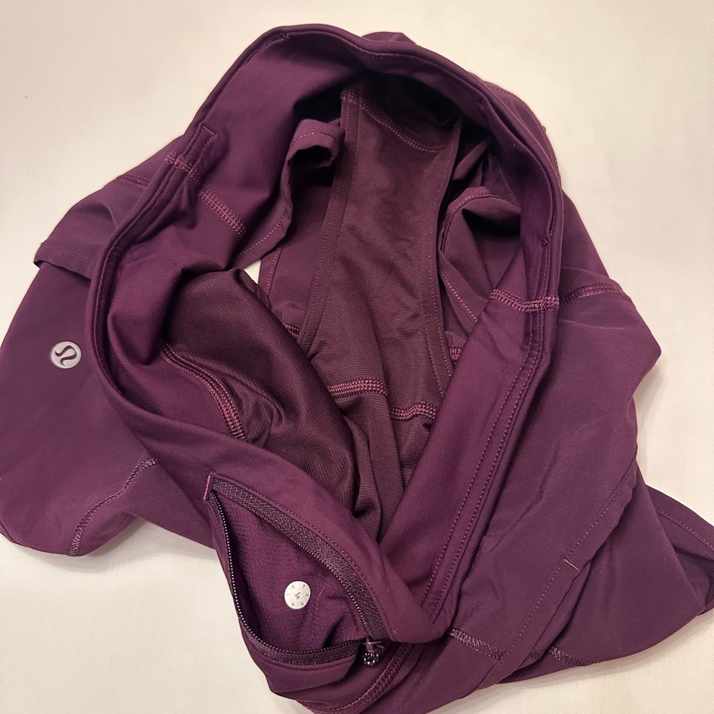 Lululemon Speed Short 2.5”LR*4-Way Stretch, Size 4 - Picture 9 of 11